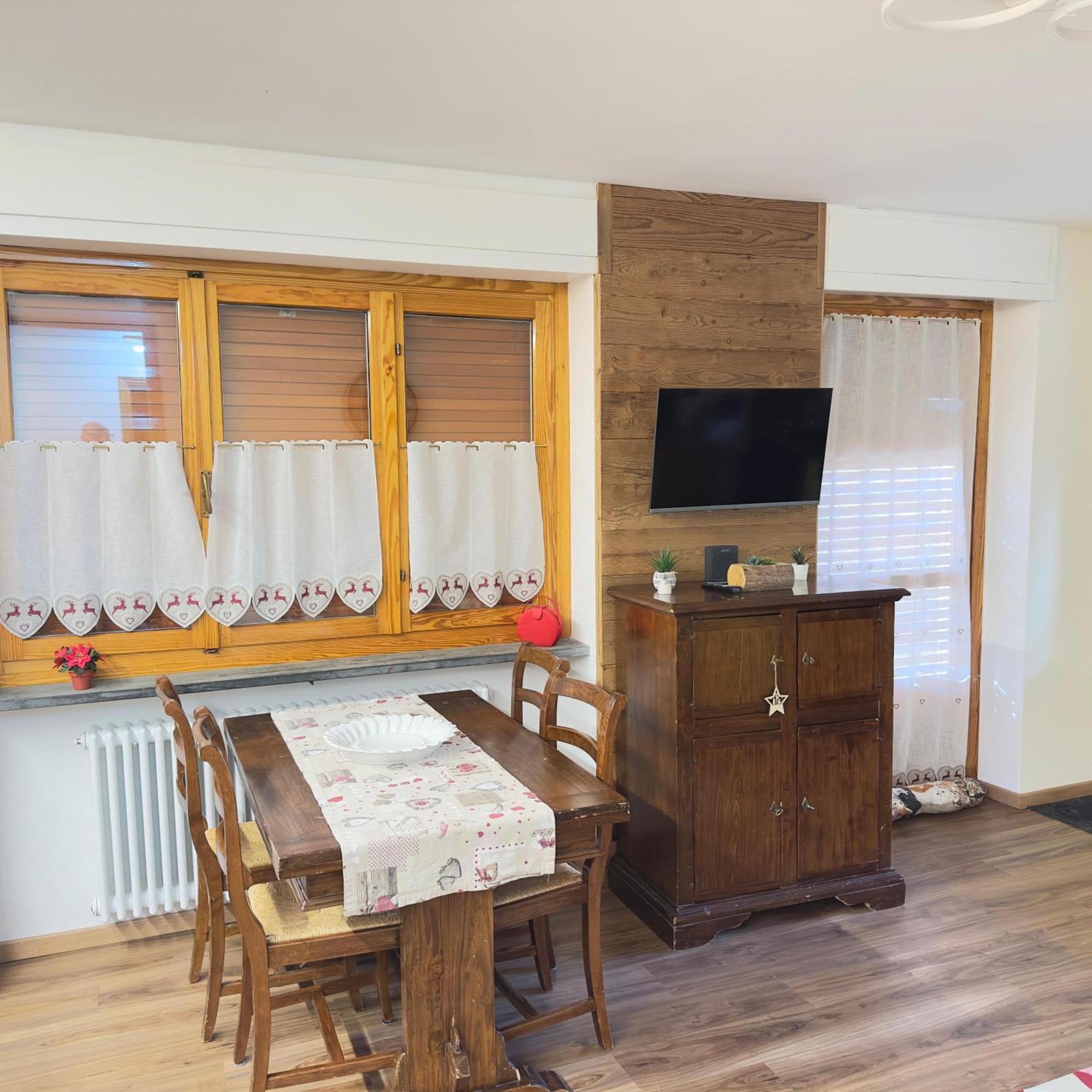 Chalet La Cometa เซาเซดุลซ์ ภายนอก รูปภาพ
